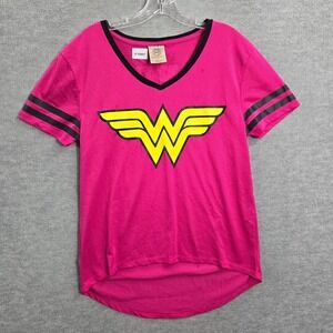 Wounder Woman Girls Jersey XL Pink Mesh Logo DC Comics Short‎ Sleeve V Neck